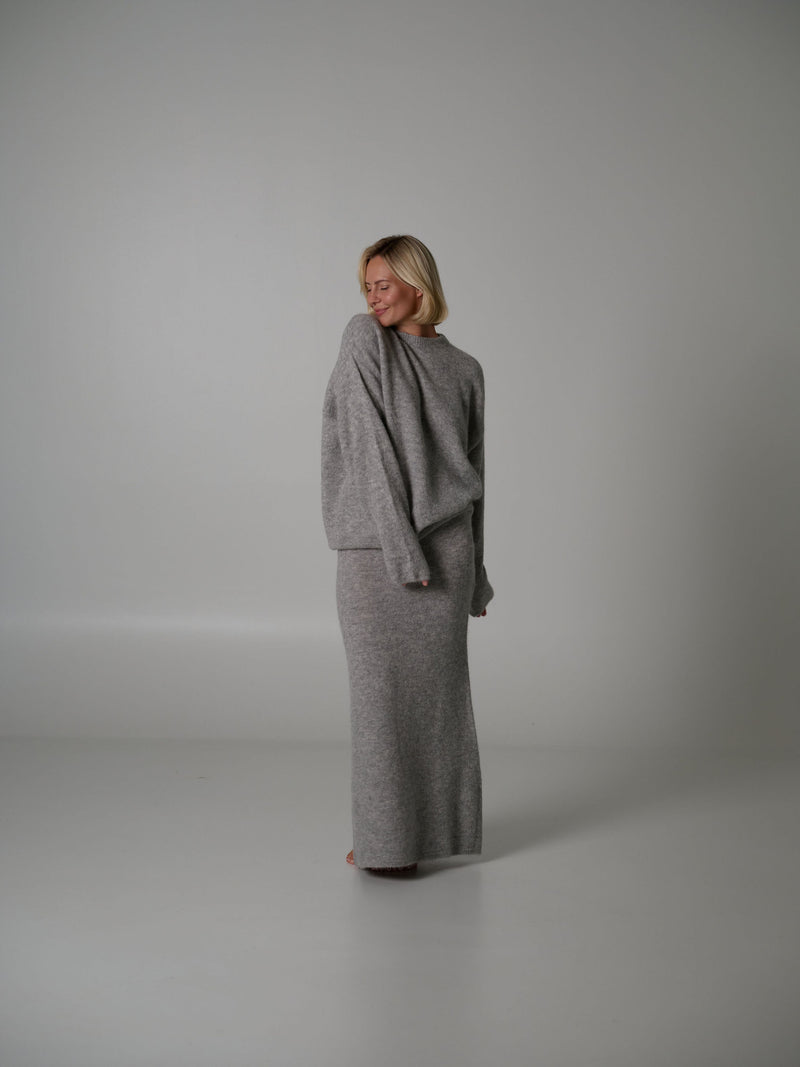 SURI SWEATER GREY