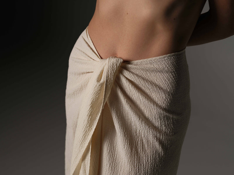 CRINKLE WRAP SKIRT ECRU